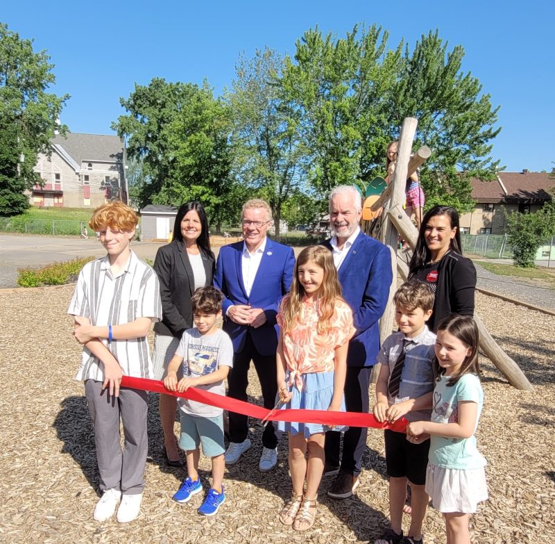 Pas un, mais deux nouveaux parcs-écoles pour l’École primaire d’éducation internationale de Trois-Rivières